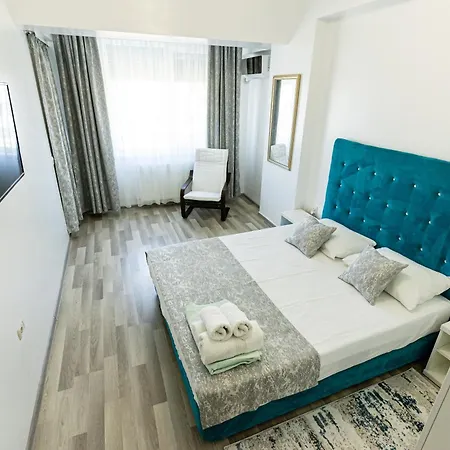 Edy Summerland Apartment Mamaia